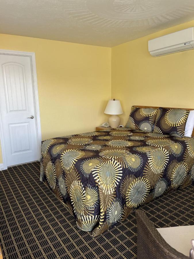 Lake Front Hotel Купърстаун Екстериор снимка